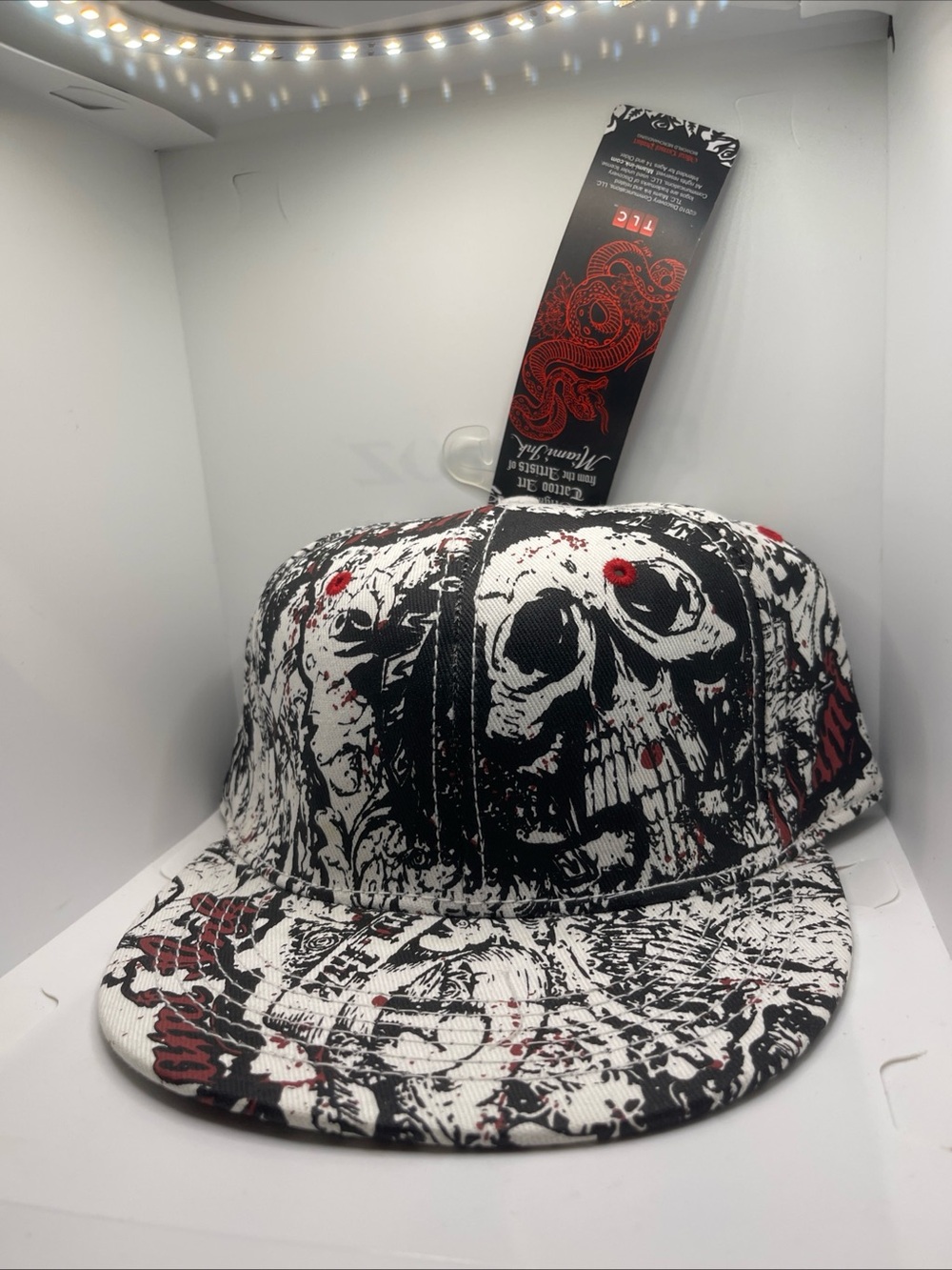 Miami Ink skulls cap new with tags